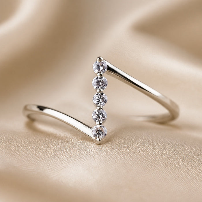 White Gold Dainty Z-Shaped Zirconia Ring