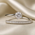 White Gold Inlaid Zirconia Glow Ring